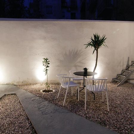 Patio Apartment Near Metro & Acropolis Aten Exteriör bild