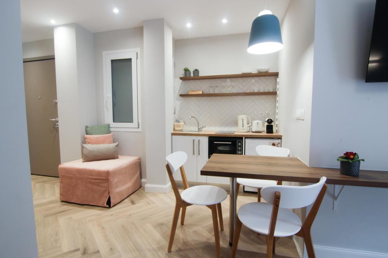 Patio Apartment Near Metro & Acropolis Aten Exteriör bild